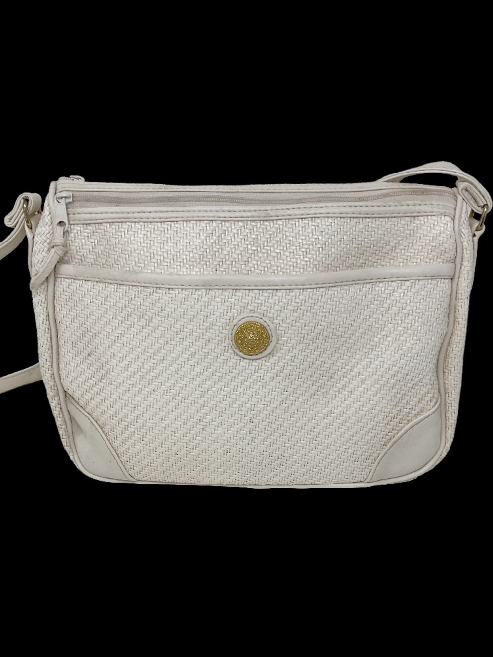 Vintage woven shoulder bag